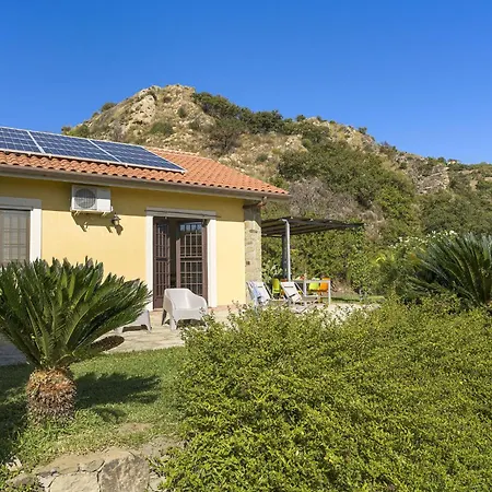 Acquerello Holiday home Gaggi